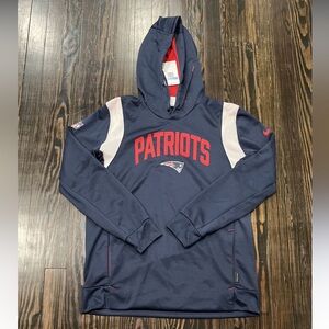 NWT Boys Nike Navy England Patriots Sideline Athletic Hoodie Size: S (8)